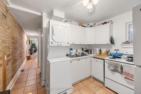 Photo 31 at 935 Bathurst Street, Annex, Toronto