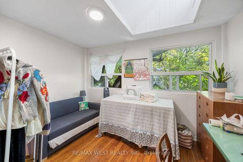 Photo 32 at 935 Bathurst Street, Annex, Toronto