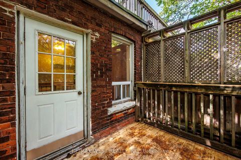 Photo 15 at 937 Bathurst Street, Annex, Toronto