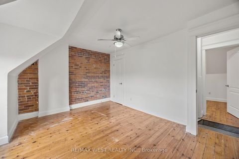 Photo 21 at 937 Bathurst Street, Annex, Toronto