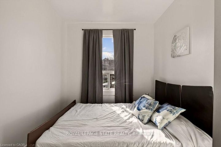 Photo 20 at 163 Hope Avenue, Homeside, Hamilton