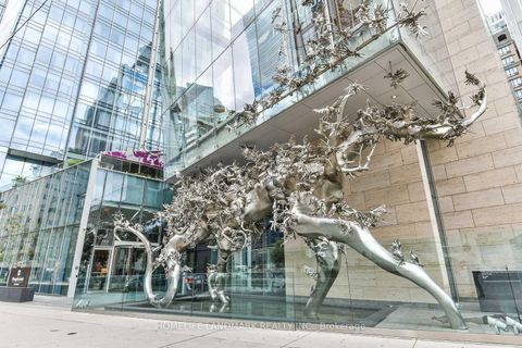 Photo 3 at 4704 - 180 University Avenue, Bay Street Corridor, Toronto