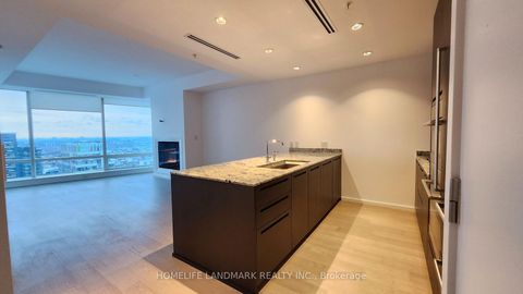 Photo 11 at 4704 - 180 University Avenue, Bay Street Corridor, Toronto