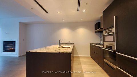 Photo 12 at 4704 - 180 University Avenue, Bay Street Corridor, Toronto