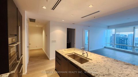 Photo 13 at 4704 - 180 University Avenue, Bay Street Corridor, Toronto