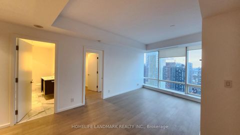 Photo 17 at 4704 - 180 University Avenue, Bay Street Corridor, Toronto