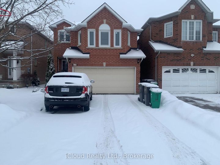Photo 0 at 878 Blyleven Boulevard, East Credit, Mississauga