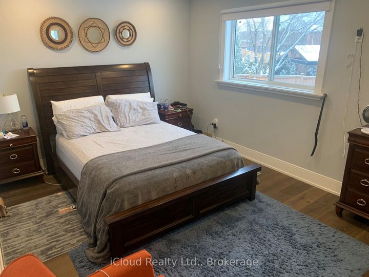 Photo 8 at 878 Blyleven Boulevard, East Credit, Mississauga