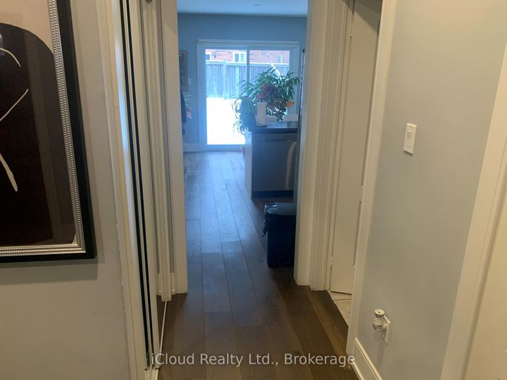 Photo 12 at 878 Blyleven Boulevard, East Credit, Mississauga