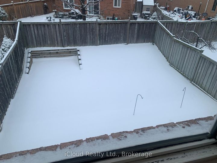 Photo 14 at 878 Blyleven Boulevard, East Credit, Mississauga