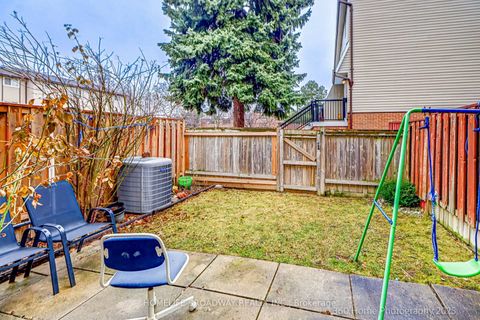Photo 3 at 51 Yellow Birch Way, Hillcrest Village, Toronto
