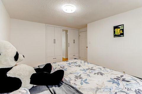 Photo 18 at 51 Yellow Birch Way, Hillcrest Village, Toronto