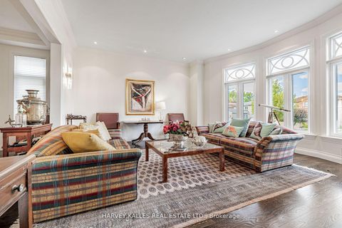 Photo 5 at 145 Rodeo Drive, Yorkhill, Vaughan