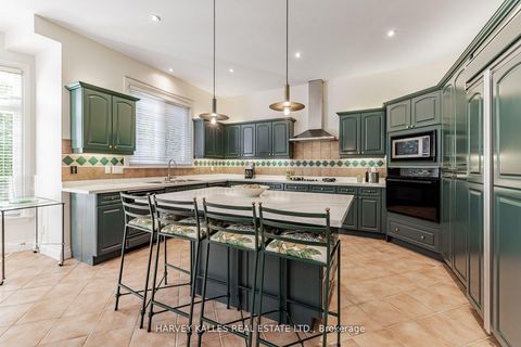 Photo 12 at 145 Rodeo Drive, Yorkhill, Vaughan