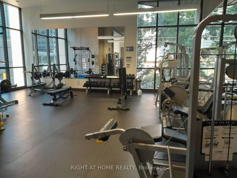 Photo 14 at 838 - 33 Harbour Square, Waterfront Communities C1, Toronto