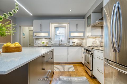 Photo 10 at 38 Halton Street, Bellwoods, Toronto