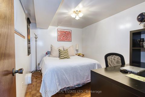 Photo 30 at 38 Halton Street, Bellwoods, Toronto