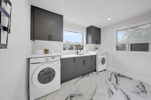 Photo 16 at 388 Crawford Street, Bellwoods, Toronto