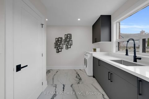 Photo 17 at 388 Crawford Street, Bellwoods, Toronto