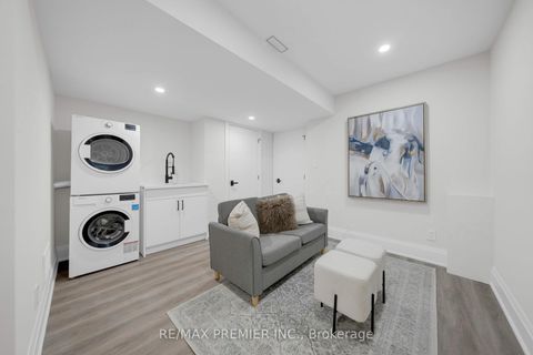 Photo 31 at 388 Crawford Street, Bellwoods, Toronto