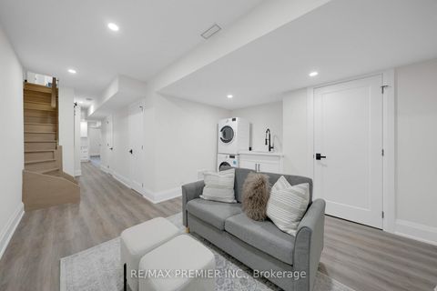 Photo 33 at 388 Crawford Street, Bellwoods, Toronto