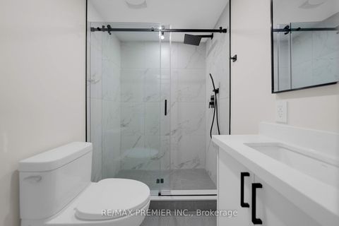 Photo 34 at 388 Crawford Street, Bellwoods, Toronto