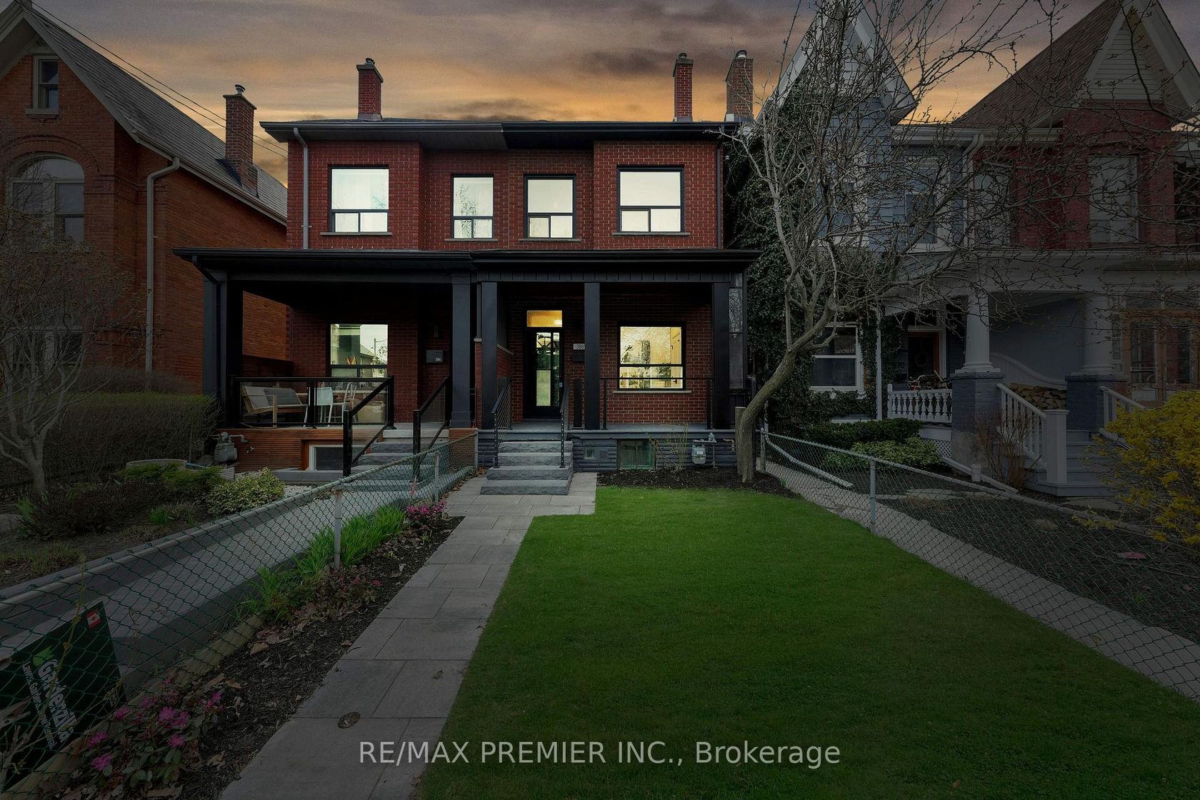 388 Crawford Street, Bellwoods, Toronto 