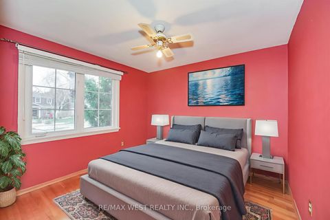 Photo 10 at 220 Catalina Drive, Guildwood, Toronto