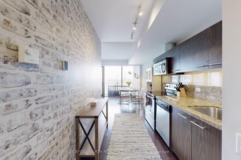 Photo 3 at 605 - 70 Distillery Lane, Waterfront Communities C8, Toronto