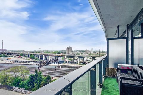 Photo 17 at 605 - 70 Distillery Lane, Waterfront Communities C8, Toronto