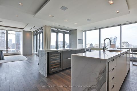 Photo 11 at 2503/2504 - 50 Yorkville Avenue, Annex, Toronto