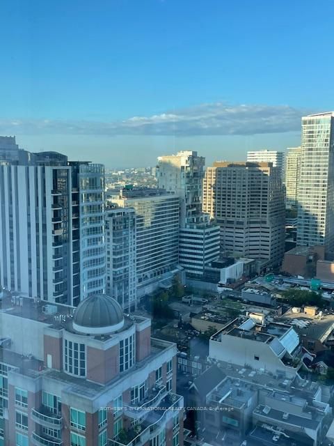 Photo 31 at 2503/2504 - 50 Yorkville Avenue, Annex, Toronto