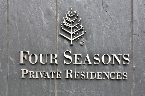 Photo 33 at 2503/2504 - 50 Yorkville Avenue, Annex, Toronto