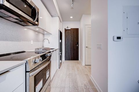 Photo 14 at 402 - 25 Richmond Street E, Yonge Corridor, Toronto