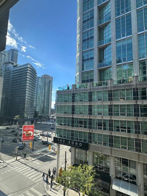 Photo 14 at 618 - 270 Wellington Street W, Waterfront Communities C1, Toronto