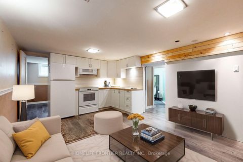 Photo 5 at 267 Grove Street E, Wellington, Barrie