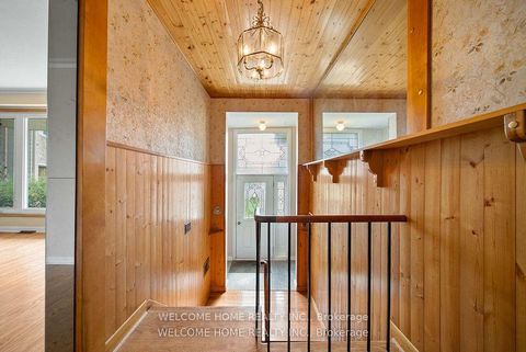 Photo 5 at 10 Pengelly Court, Birchmount, Toronto