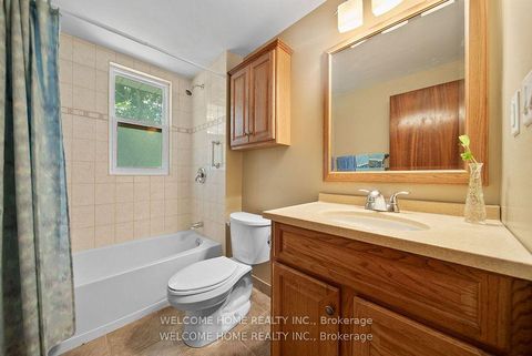 Photo 18 at 10 Pengelly Court, Birchmount, Toronto