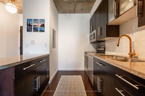 Photo 7 at 810 - 1005 King Street W, Niagara, Toronto