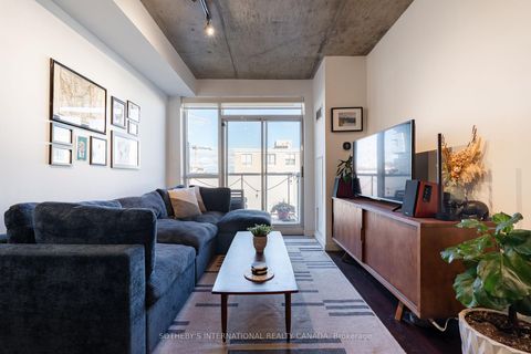 Photo 11 at 810 - 1005 King Street W, Niagara, Toronto