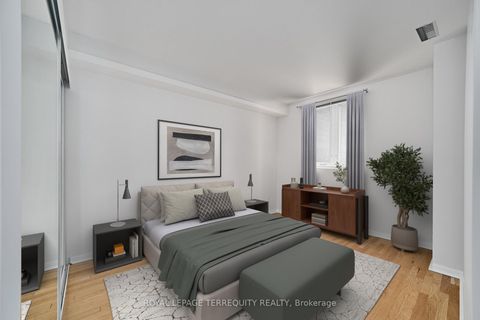 Photo 9 at 203 - 2365 Queen Street E, The Beaches, Toronto