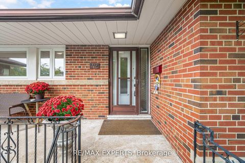 Photo 3 at 42 Cowley Avenue, City Centre West, Toronto