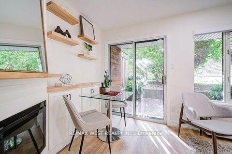 Photo 7 at #12 B - 801 King Street W, Niagara, Toronto