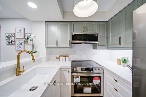 Photo 9 at #12 B - 801 King Street W, Niagara, Toronto