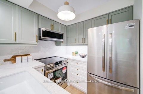 Photo 13 at #12 B - 801 King Street W, Niagara, Toronto