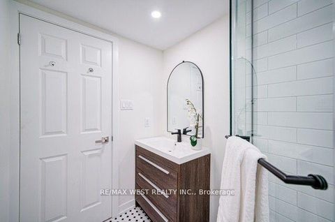 Photo 17 at #12 B - 801 King Street W, Niagara, Toronto