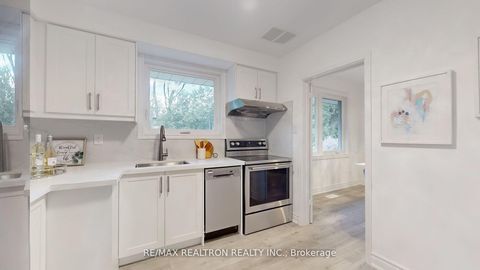 Photo 12 at 53 Wallingford Road, Donalda, Toronto