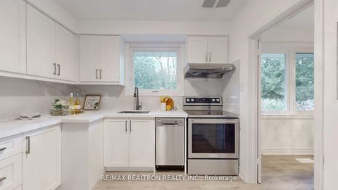 Photo 13 at 53 Wallingford Road, Donalda, Toronto