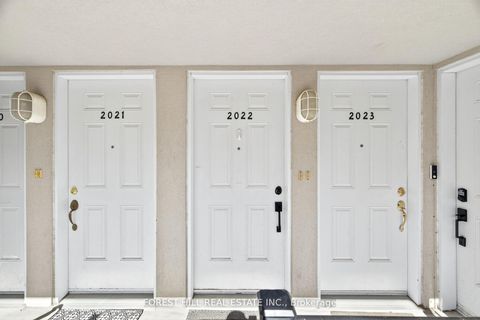 Photo 2 at 2022 - 3035 Finch Ave Avenue W, Humbermede, Toronto
