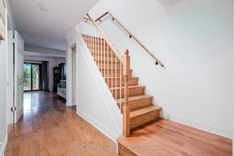 Photo 2 at 122 Valdor Drive, Agincourt North, Toronto